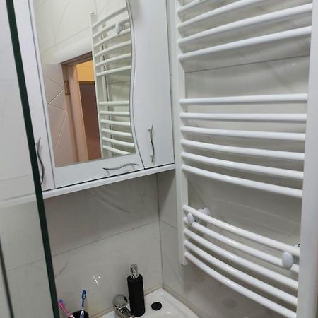 Apartman Mikikiki Belgrado Exterior foto
