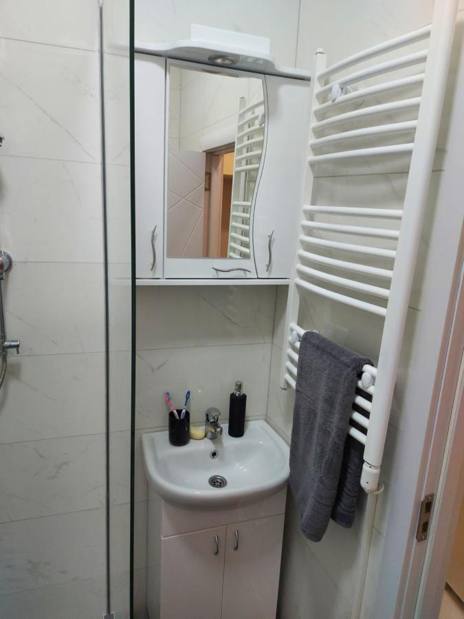 Apartman Mikikiki Belgrado Exterior foto