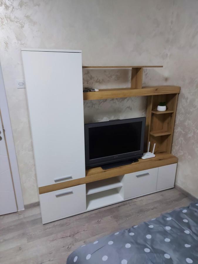 Apartman Mikikiki Belgrado Exterior foto