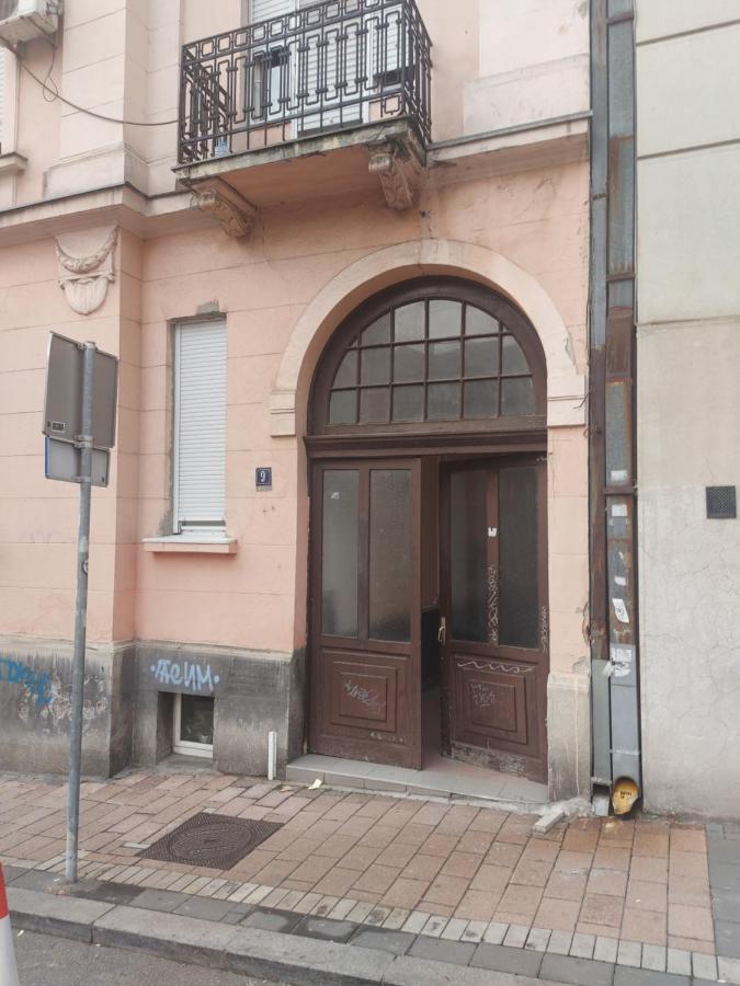 Apartman Mikikiki Belgrado Exterior foto